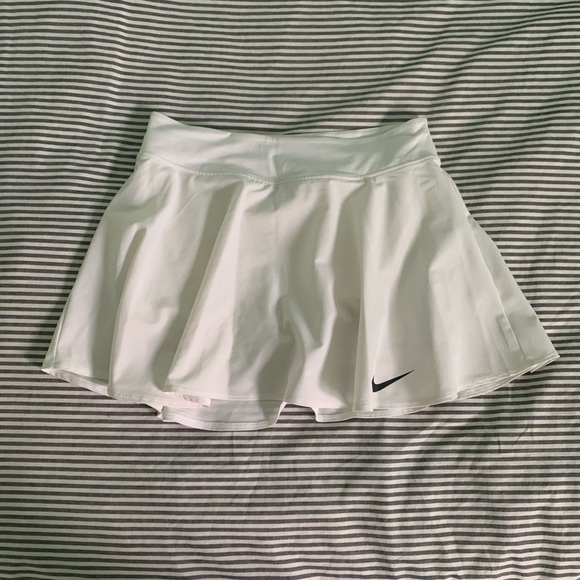 Nike Dresses & Skirts - White Nike Flounce Tennis Skirt